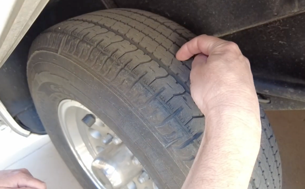 It's time to inspect your trailer tires