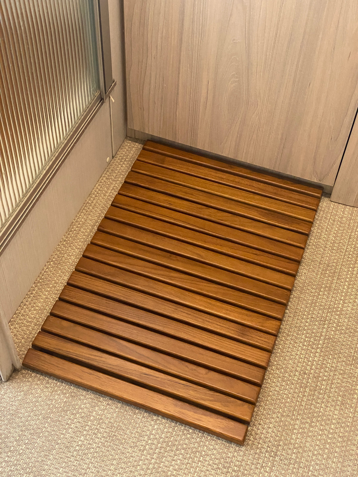 AIR GEAR Teak Roll-up Mat with storage bag