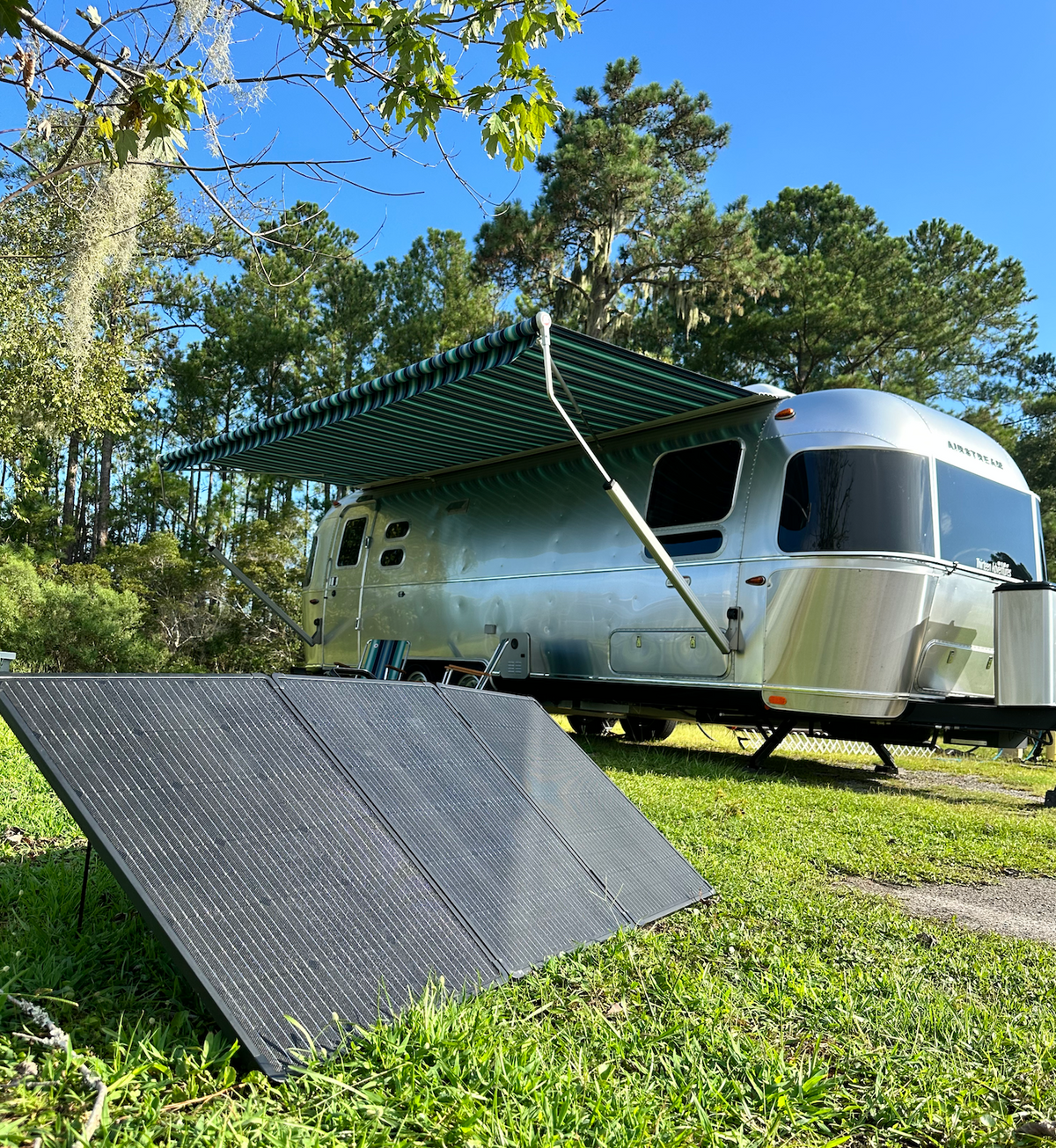 AIR GEAR 200 Watt Portable Solar Kit